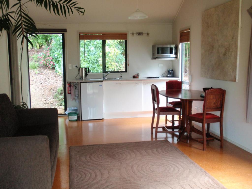 Wharepuke Subtropical Accommodation Kerikeri Room photo